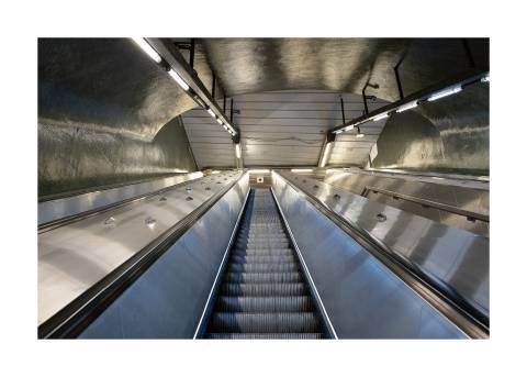 Le Métro de Paris - Limited Fine Art Prints - Photographs by Nabil Zitouni and Ben Van Skyhawk