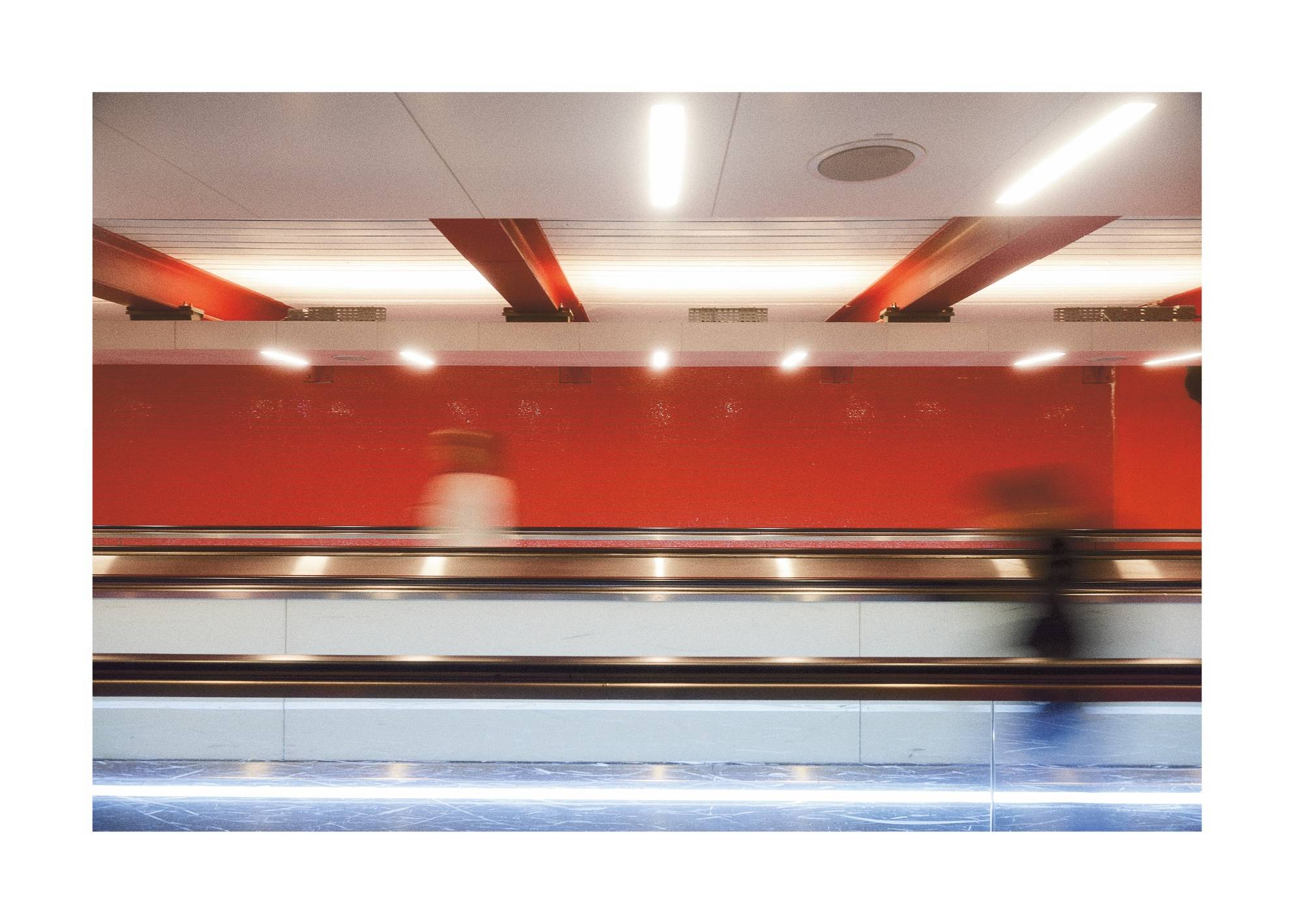 Fine Art Print "Le Métro de Paris" - Limited Edition Photography by Nabil Zitouni & Ben Van Skyhawk